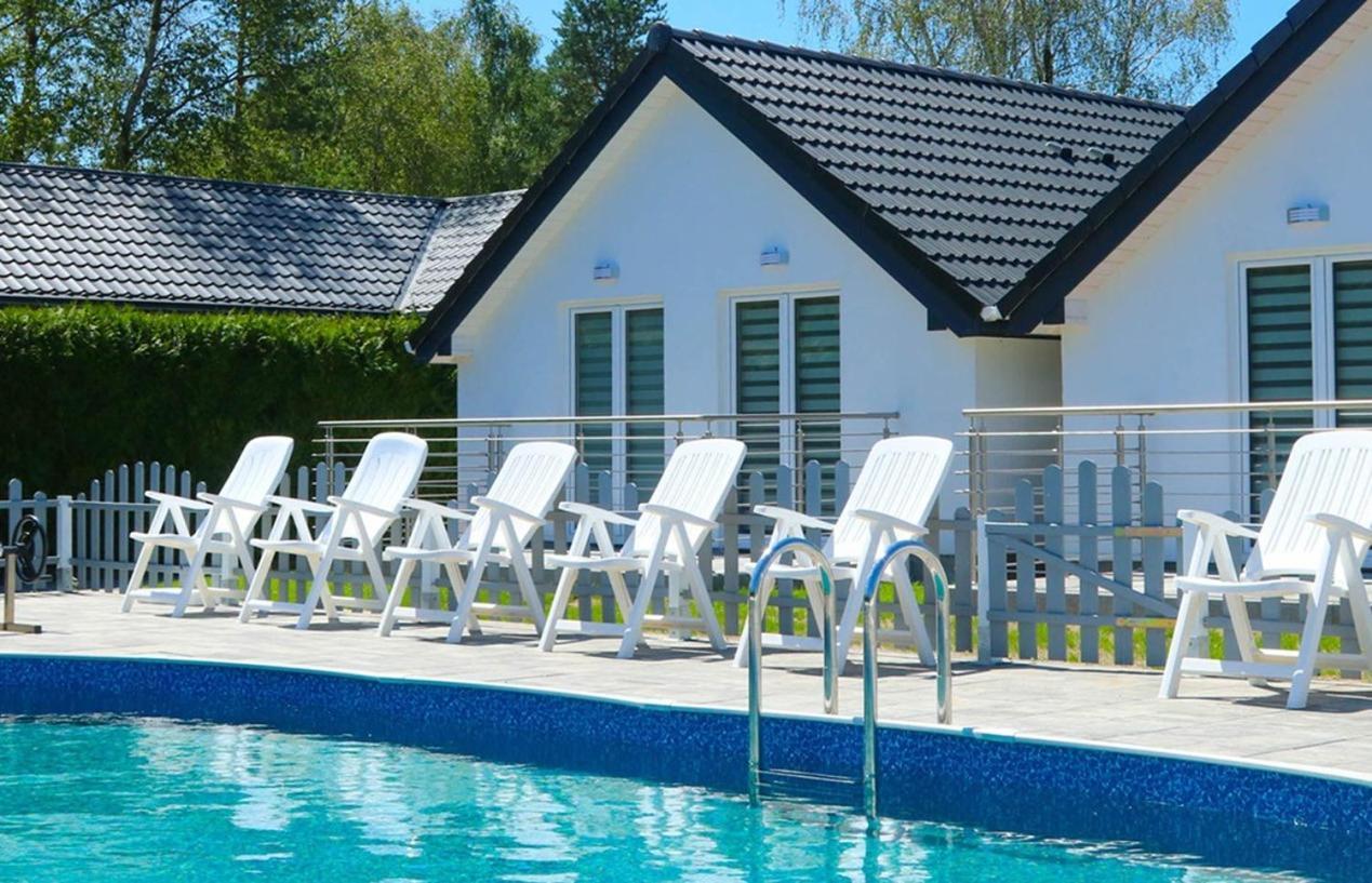 Osrodek Wypoczynkowy Slonce Bobolin Hotel Dąbki Exterior foto